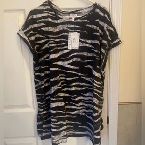 Zebra Print Short Sleeve Tee - Black & White